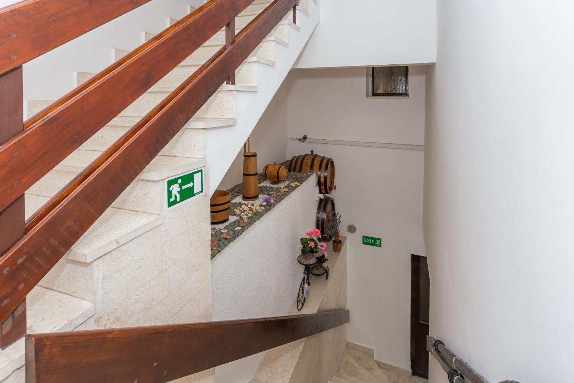 Apartments Verica - 15 M From Beach クリロ エクステリア 写真