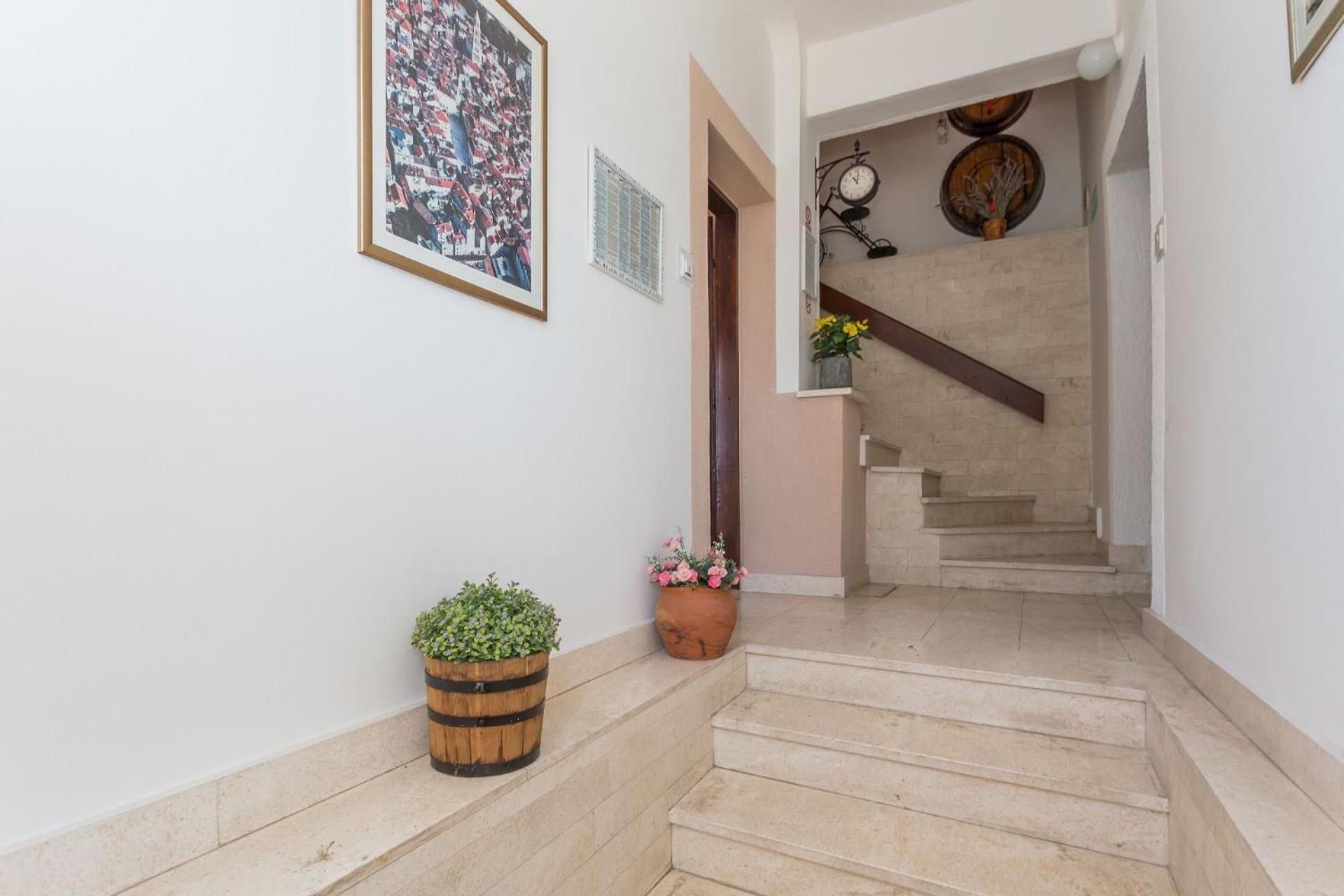 Apartments Verica - 15 M From Beach クリロ エクステリア 写真