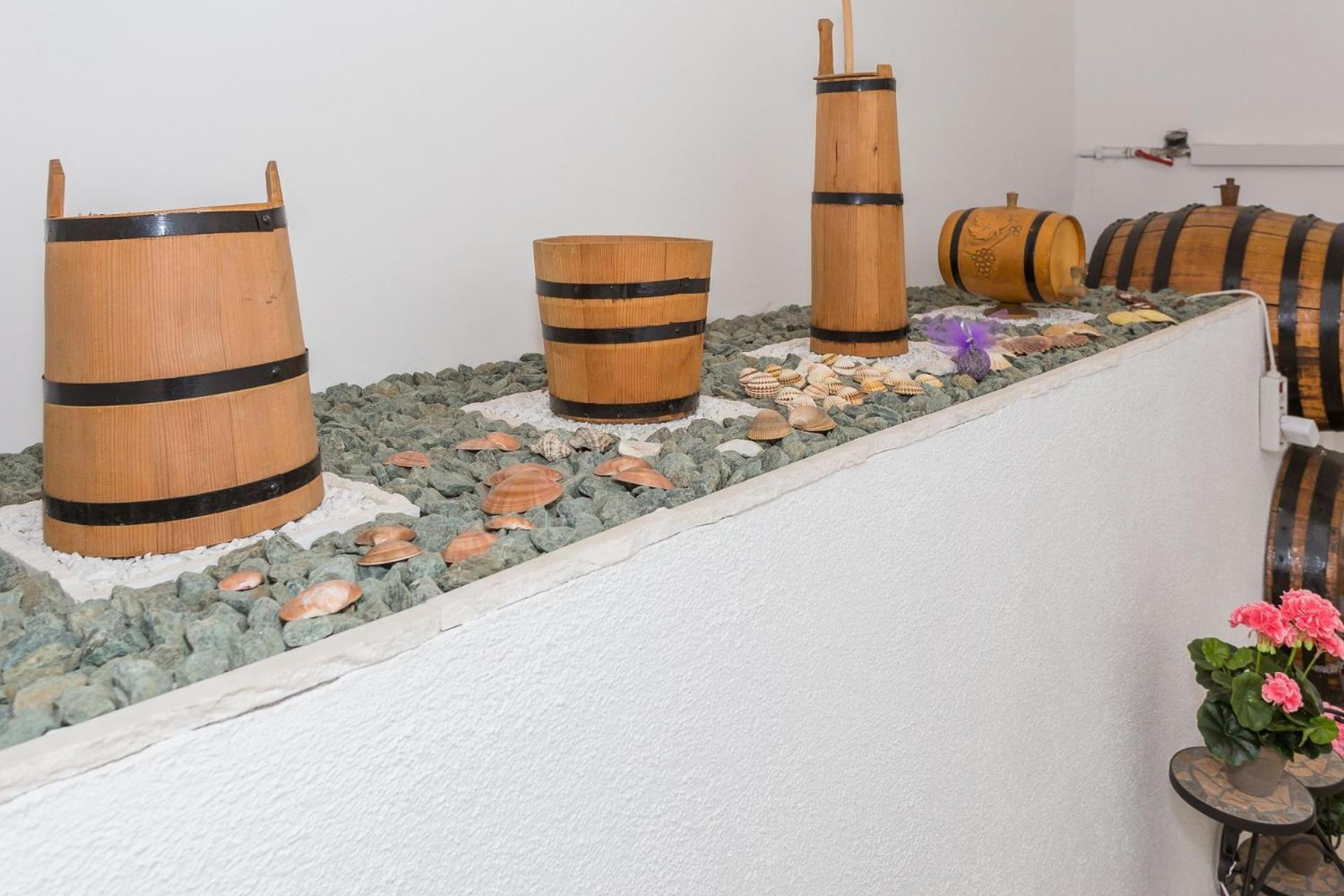 Apartments Verica - 15 M From Beach クリロ エクステリア 写真