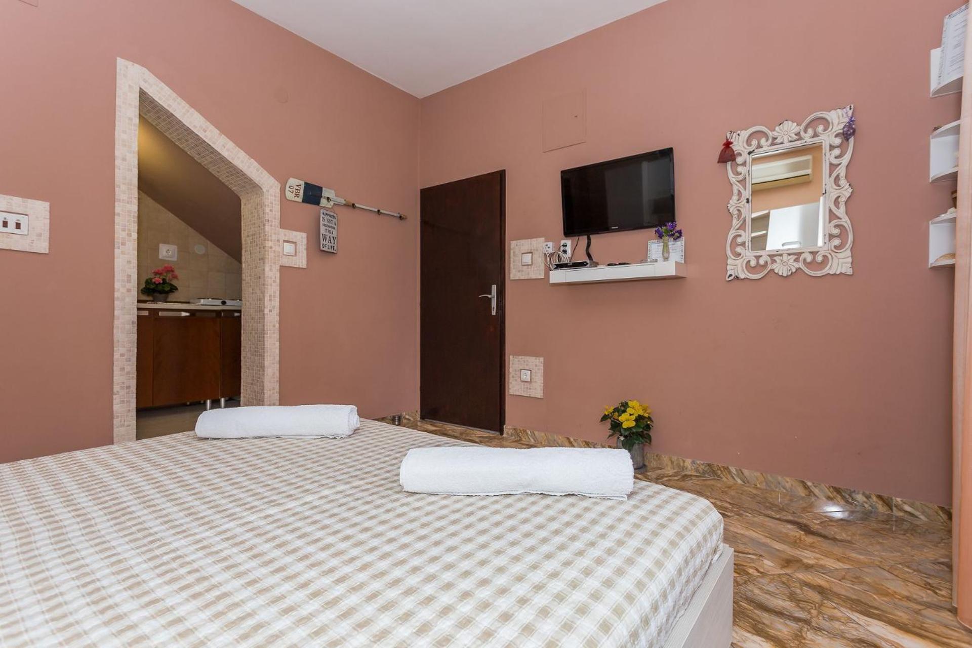 Apartments Verica - 15 M From Beach クリロ エクステリア 写真